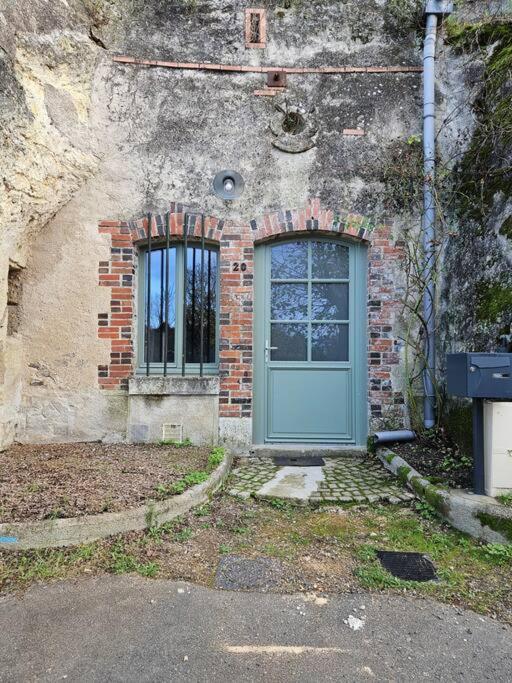 Charmante Maison Troglodyte Loire Valley Rochecorbon Exterior photo